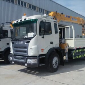 10 TON TELESCOPIC BOOM CRANE